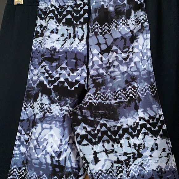 Swim capris - Picture 3 of 3